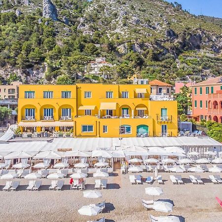 Hotel Albatros Varigotti Exterior foto