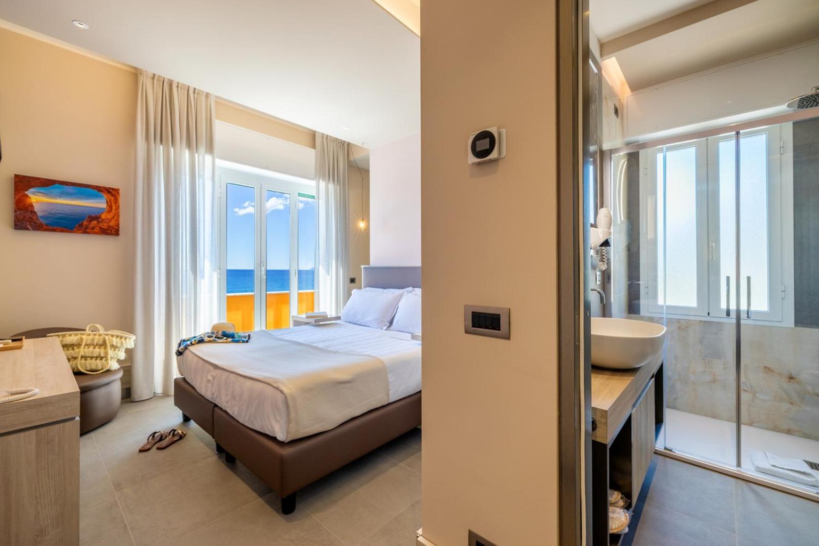 Hotel Albatros Varigotti Exterior foto