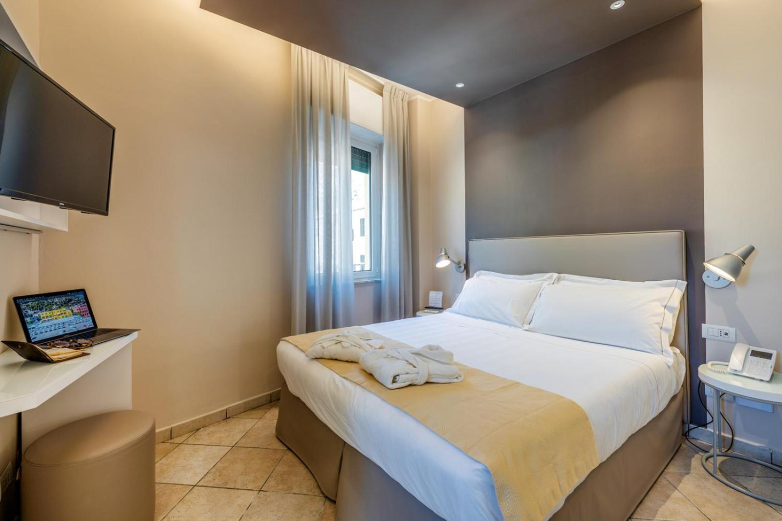 Hotel Albatros Varigotti Exterior foto